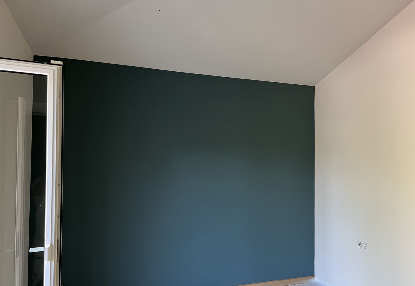 Mur bleu pétrole